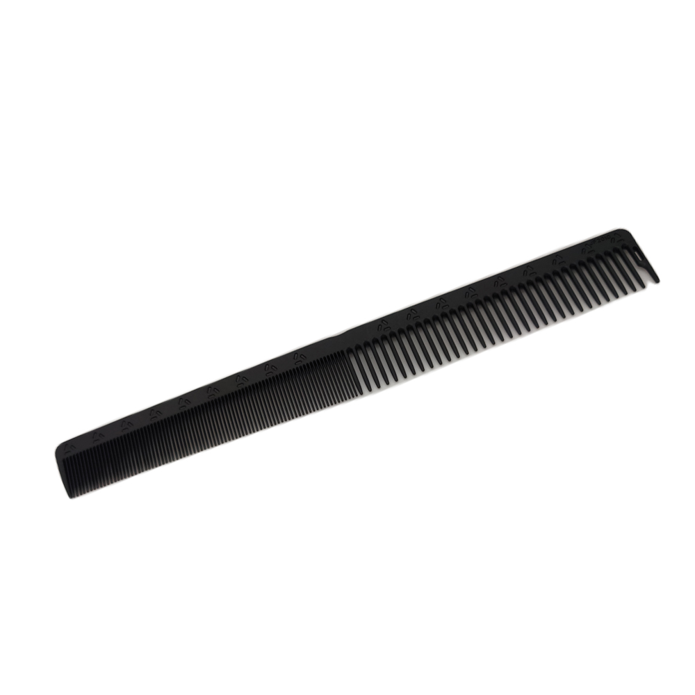 Hochwertiger-Haarschneidekamm-Carbon-Friseur.jpg